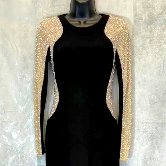 Black Long Sleeve Fitted Homecoming Dress - Picture 1 of 3